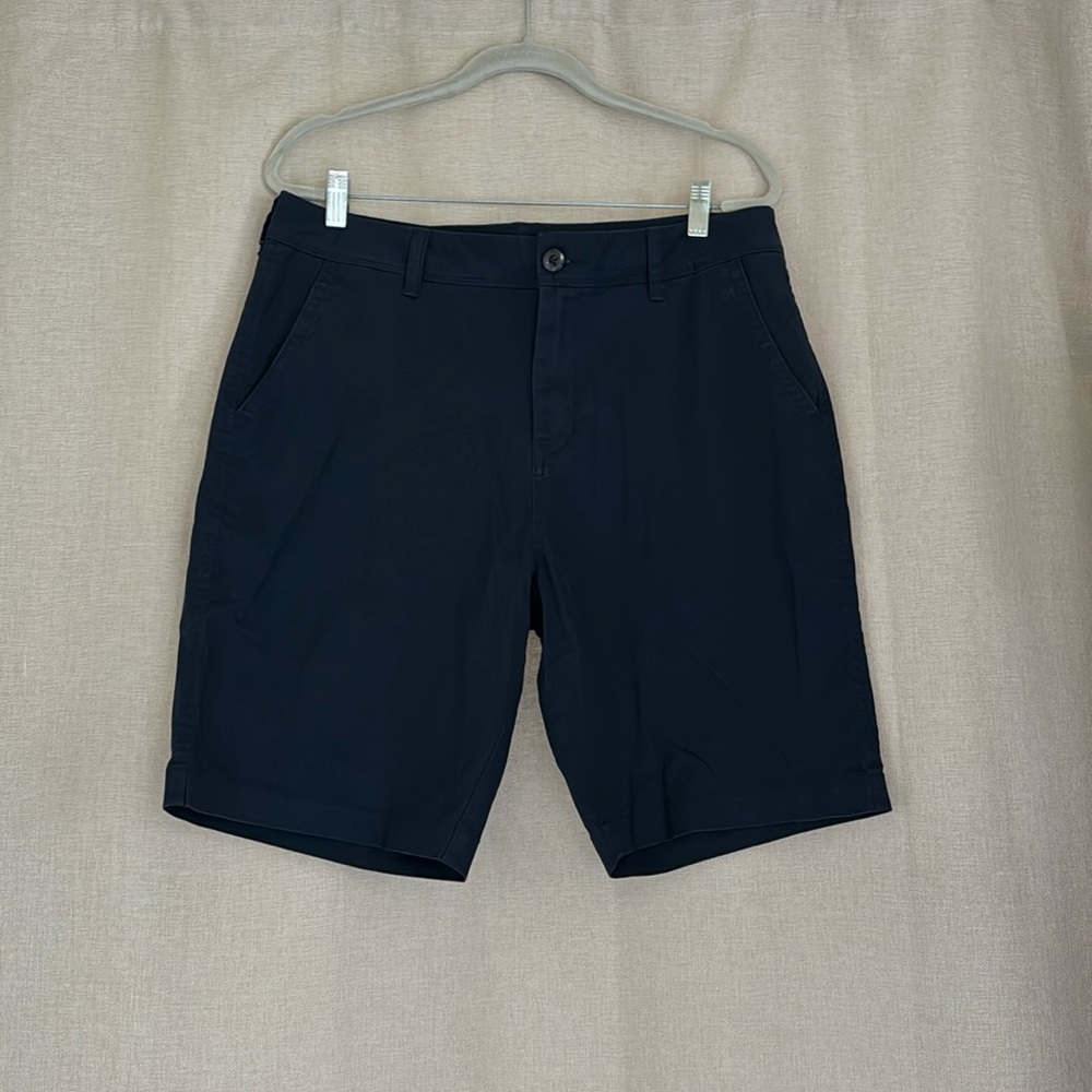 NWOT Men’s Navy Blue shorts